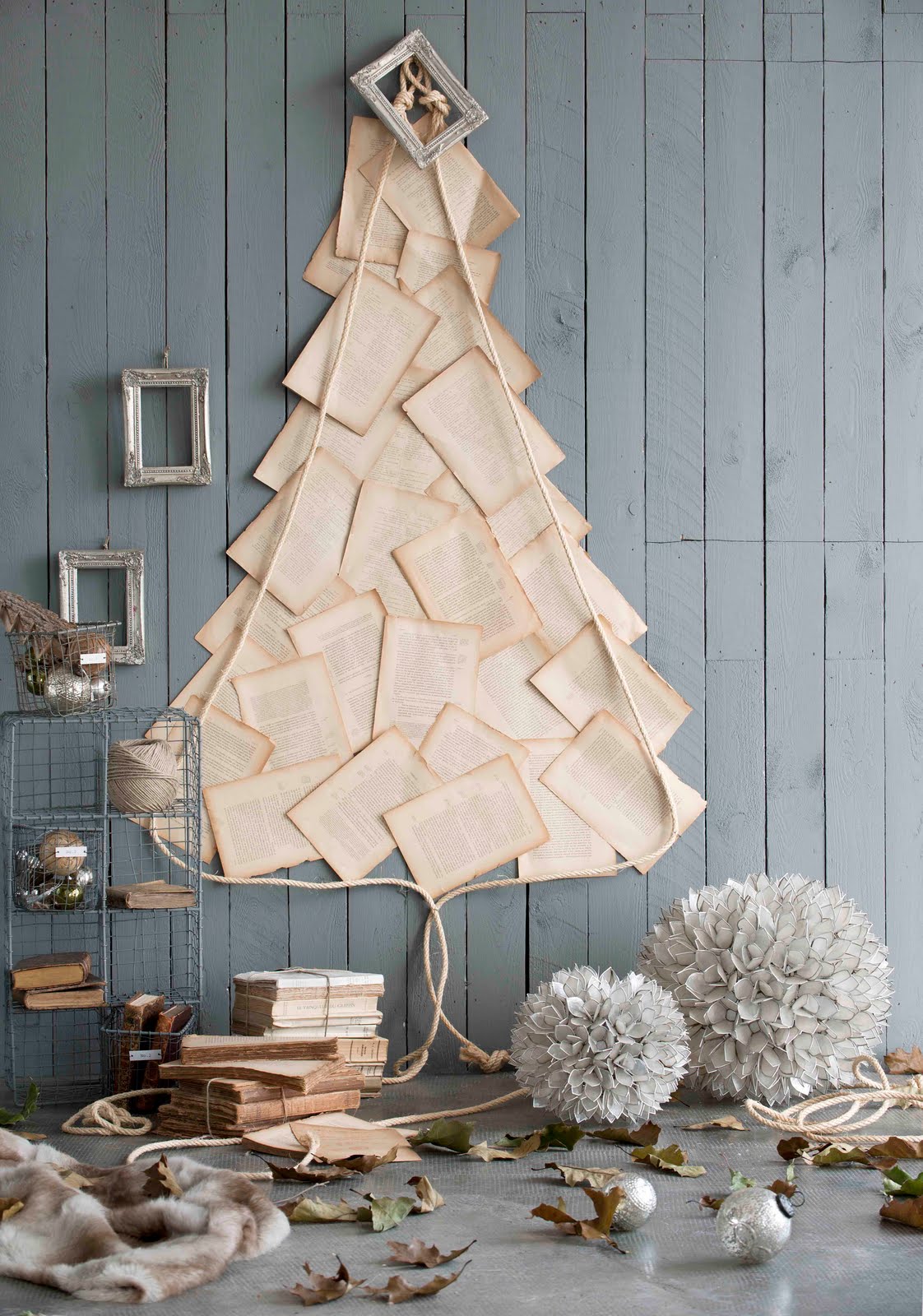 16 Creative and Unique DIY Christmas Trees