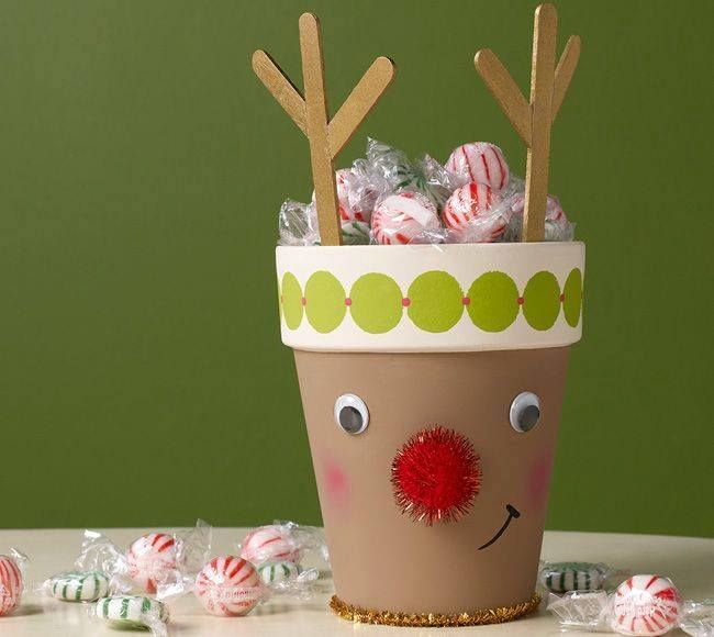 17 BudgetFriendly DIY Christmas Decorations