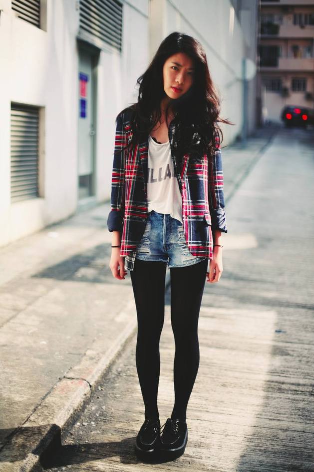 How To Wear Shorts In Cold Weather 18 Stylish And Chic Outfit Ideas 