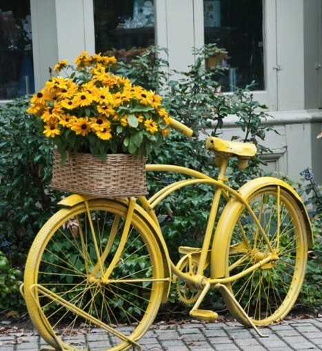 Turn Old Bike into a Original Decoration for your Garden -