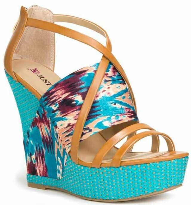 24 Amazing Wedge Sandals for This Summer