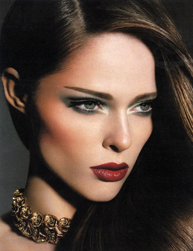 25 Glamorous Makeup Ideas with Red Lipstick