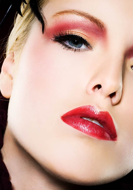 25 glamorous makeup ideas with red lipstick (8)