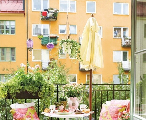 23 Amazing Decorating Ideas for Small Balcony - Small Balcony, outdoors, decorating ideas