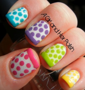 30 Amazing Dots Nail Art Ideas