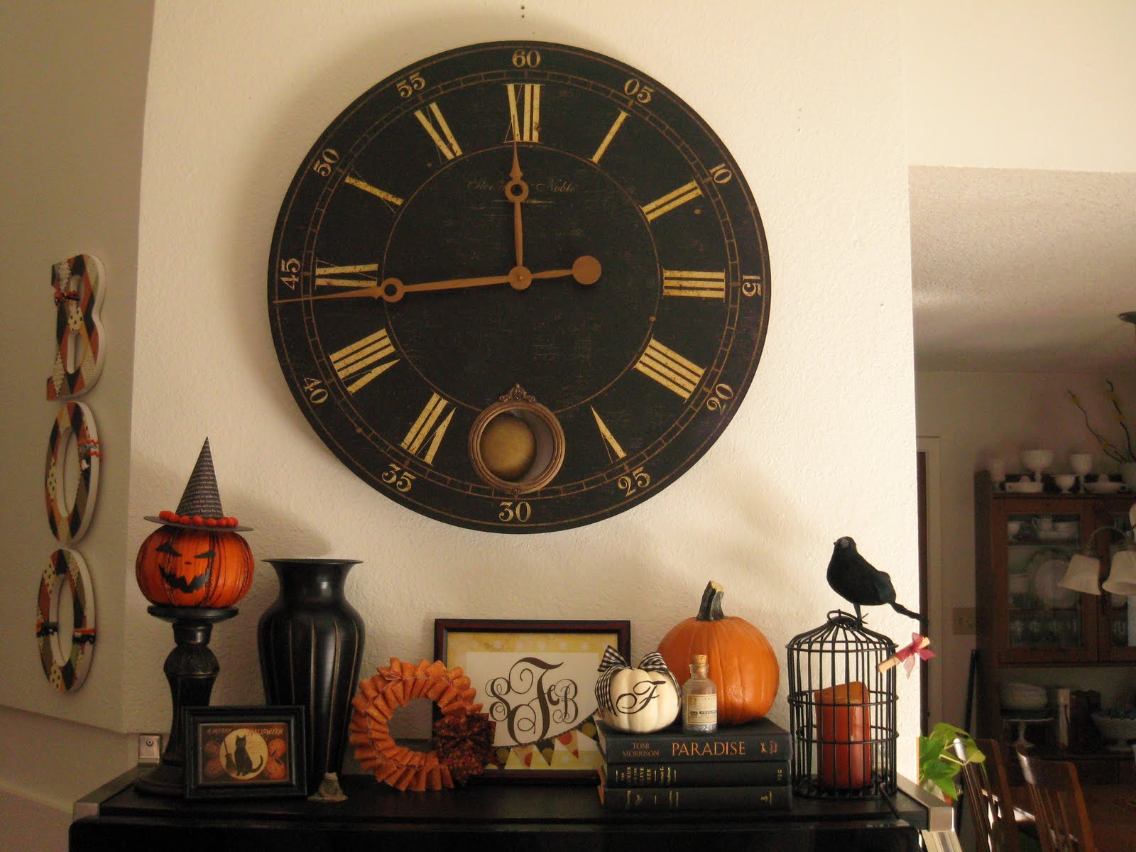 21 Amazing Halloween Home Decor Ideas