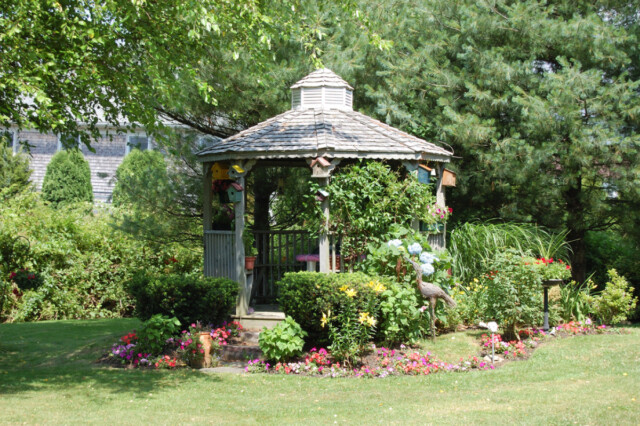 23 Interesting Gazebo Ideas for Your Garden