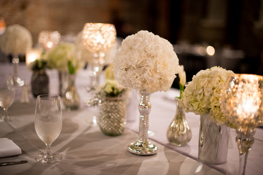 20 Pure White Wedding Decor Ideas for Romantic Wedding