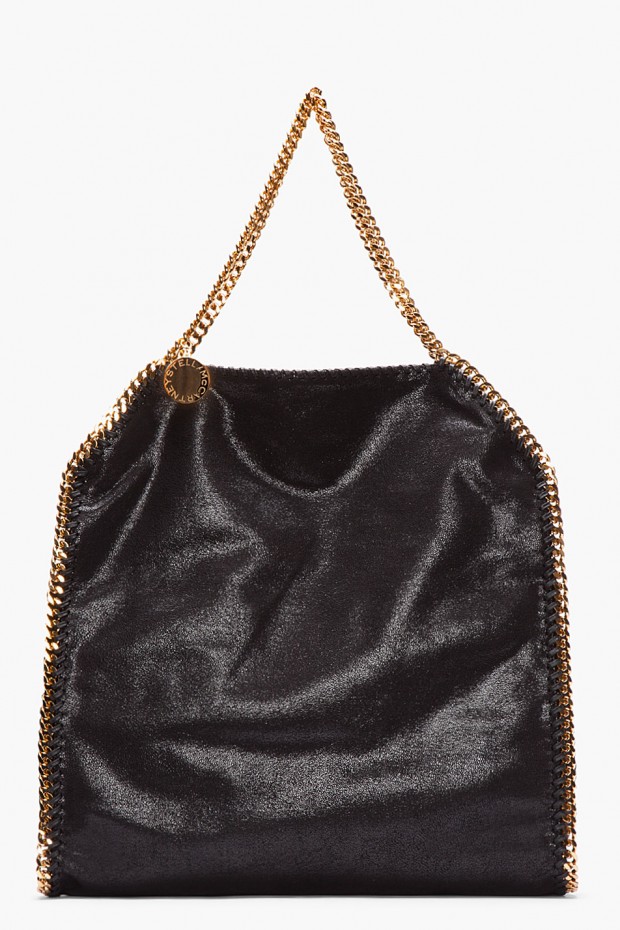 18 Classic and Elegant Black Bags for Sophisticated Look - Style Motivation