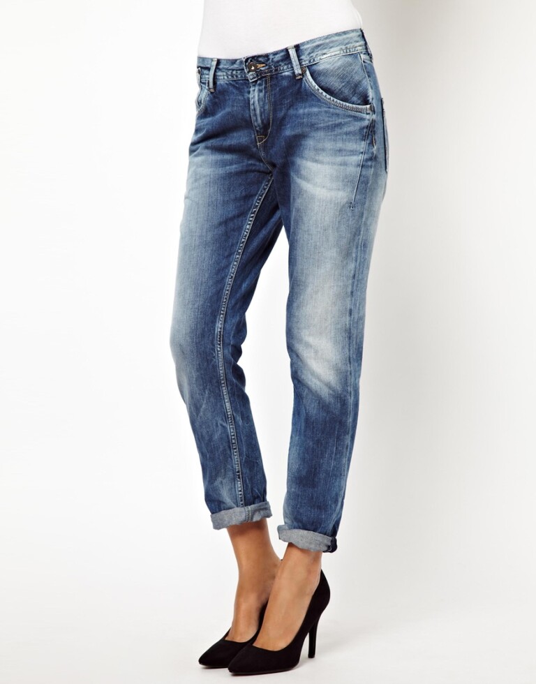 stylish jeans for women