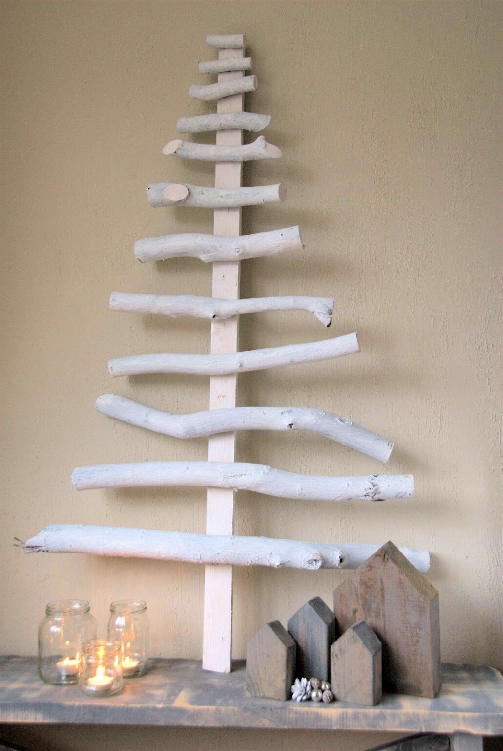 16 Creative And Unique DIY Christmas Trees   16 Creative And Unique DIY Christmas Trees 13 1030x1536 