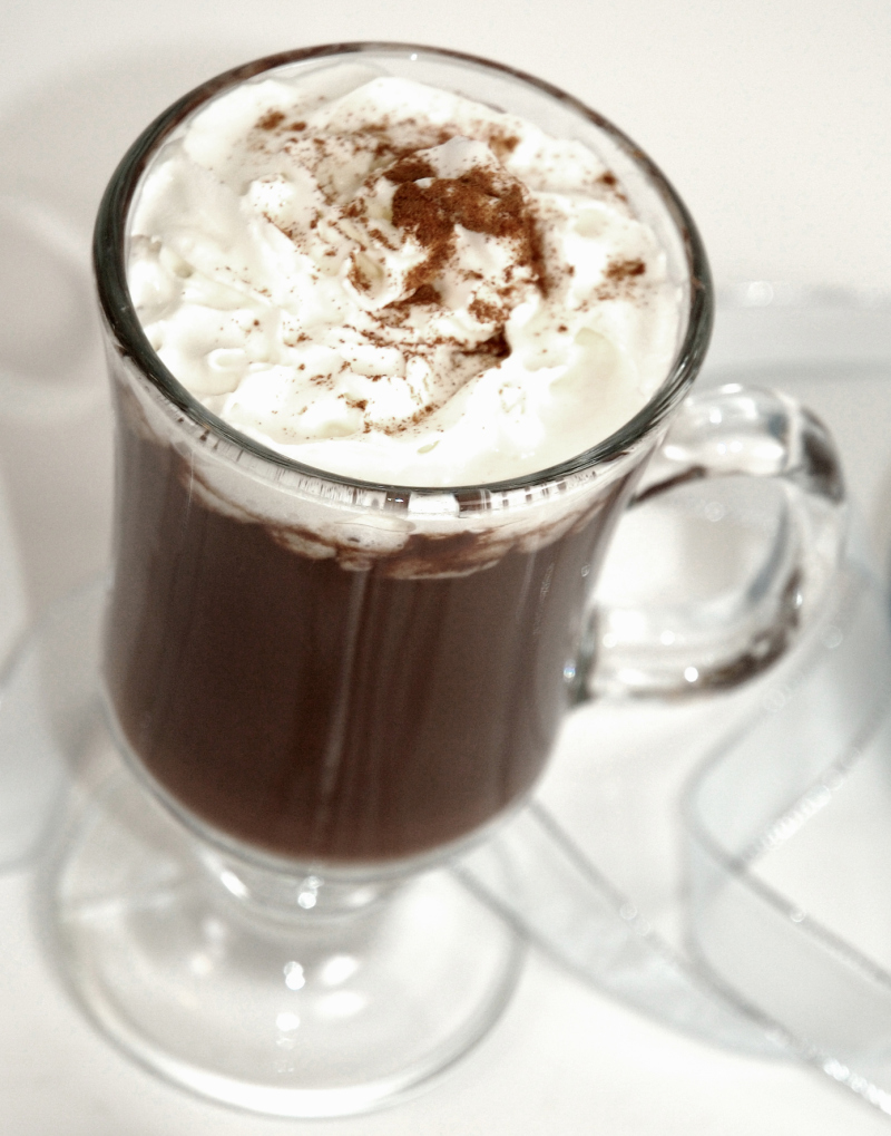 17 Great Hot Chocolate Recipes for Christmas that Your Family Will Love