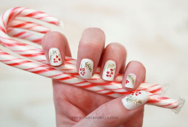 20 Festive Nail Art Ideas for New Year’s Eve