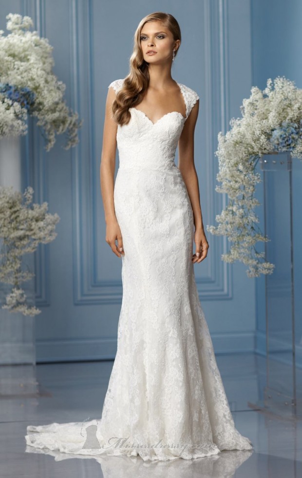 20 Lace Wedding Dresses for Romantic Brides - Style Motivation
