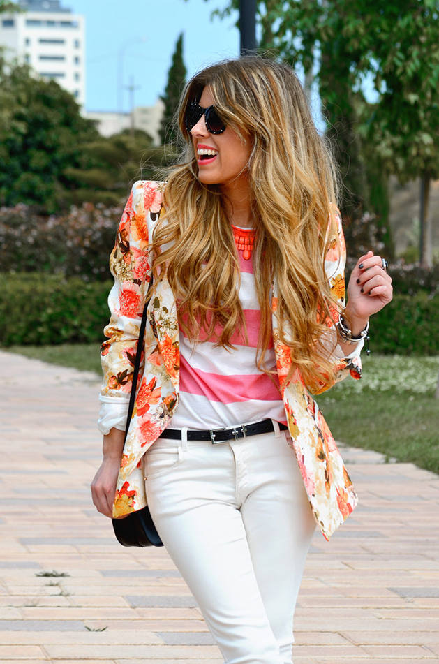 17 Amazing Outfit Ideas with Colored Blazers for Stylish Spring Look