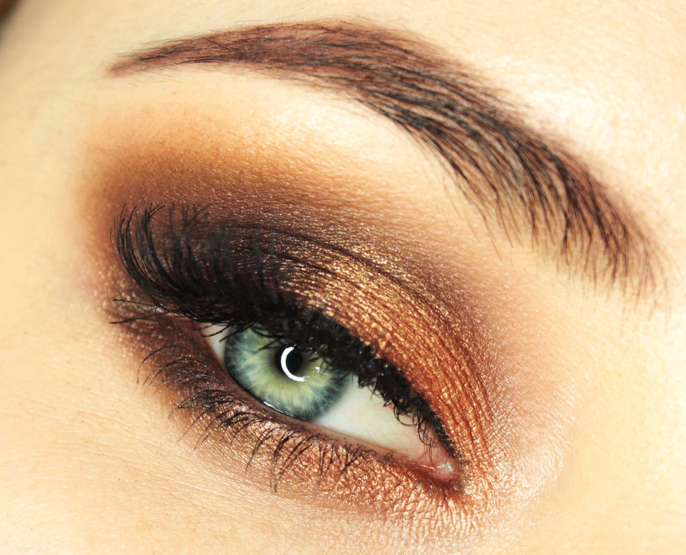 The Hottest Makeup Trends: 20 Great Tips, Tricks and Tutorials