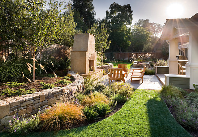 18 Landscaping Ideas for Small Backyards