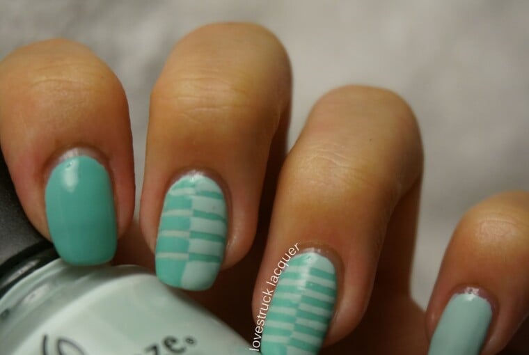 17 Super Cute Mint Nail Art Ideas for Summer - summer nail design, summer nail art, Nail Art, mint nail polish, mint nail art, mint color, mint