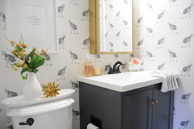 5 Decorating Tips for Small Bathrooms - wet room, home decor, bathroom, bath