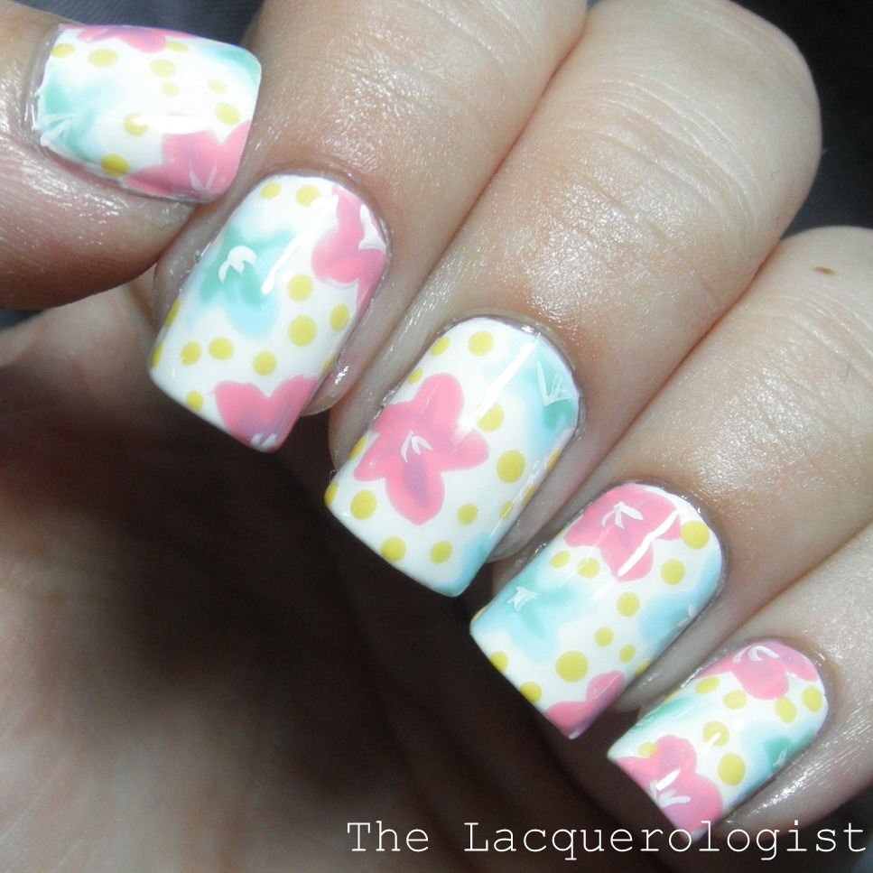 20 Pretty Floral Nail Art Ideas