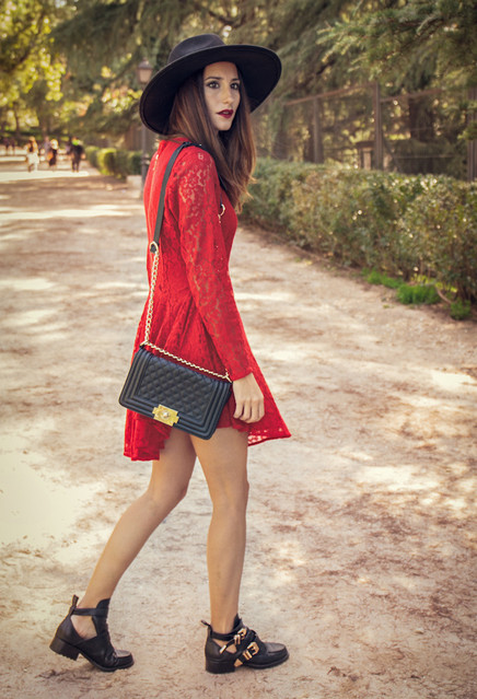 Red Dress for Valentine’s Day- 20 Seductive Outfits to Inspire You
