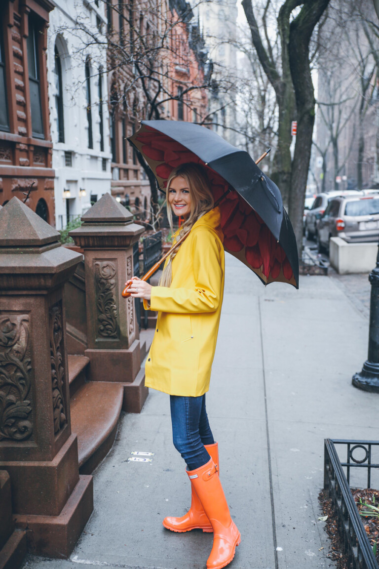 16 Cute Ways To Wear Rain Boots