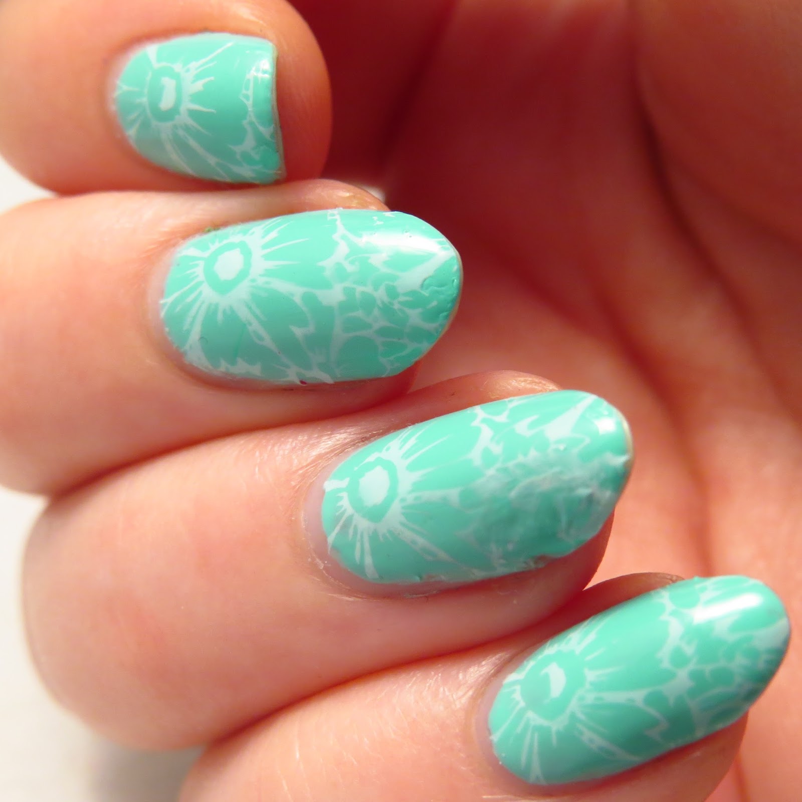 16 Cute Floral Nail Art Ideas Ideal for Spring and Summer