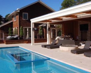 16 Lovely Pool Cabana Design Ideas