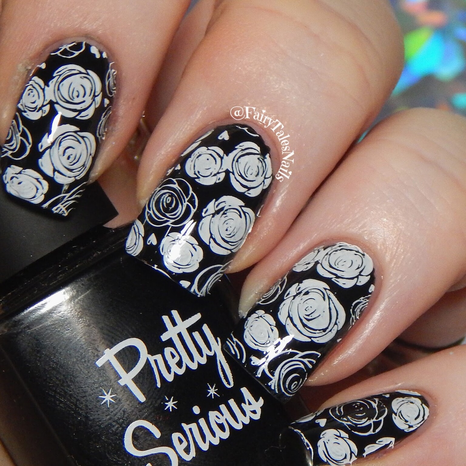 15 Unique Black and White Valentine’s Day Nail Art Ideas