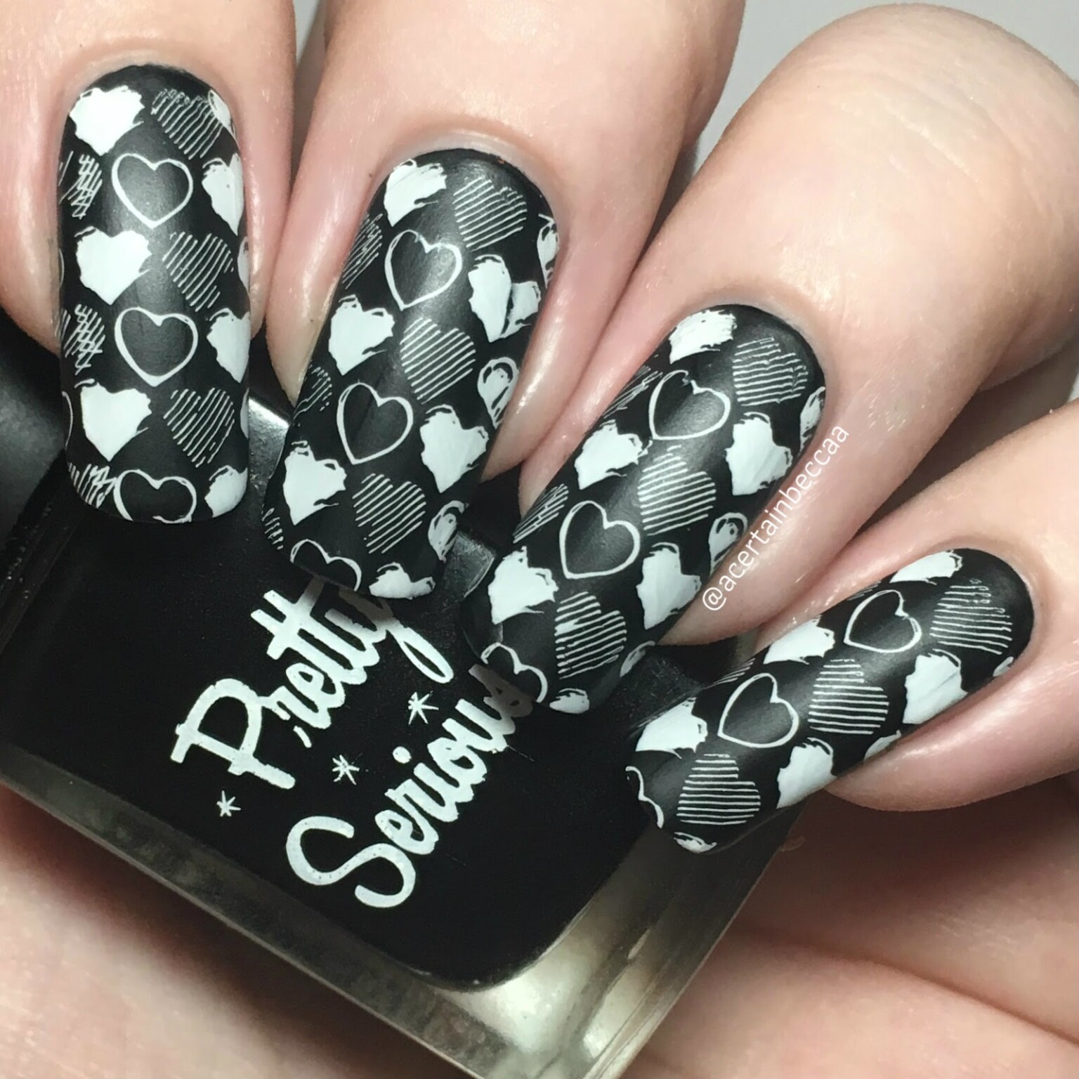 15 Unique Black and White Valentine’s Day Nail Art Ideas