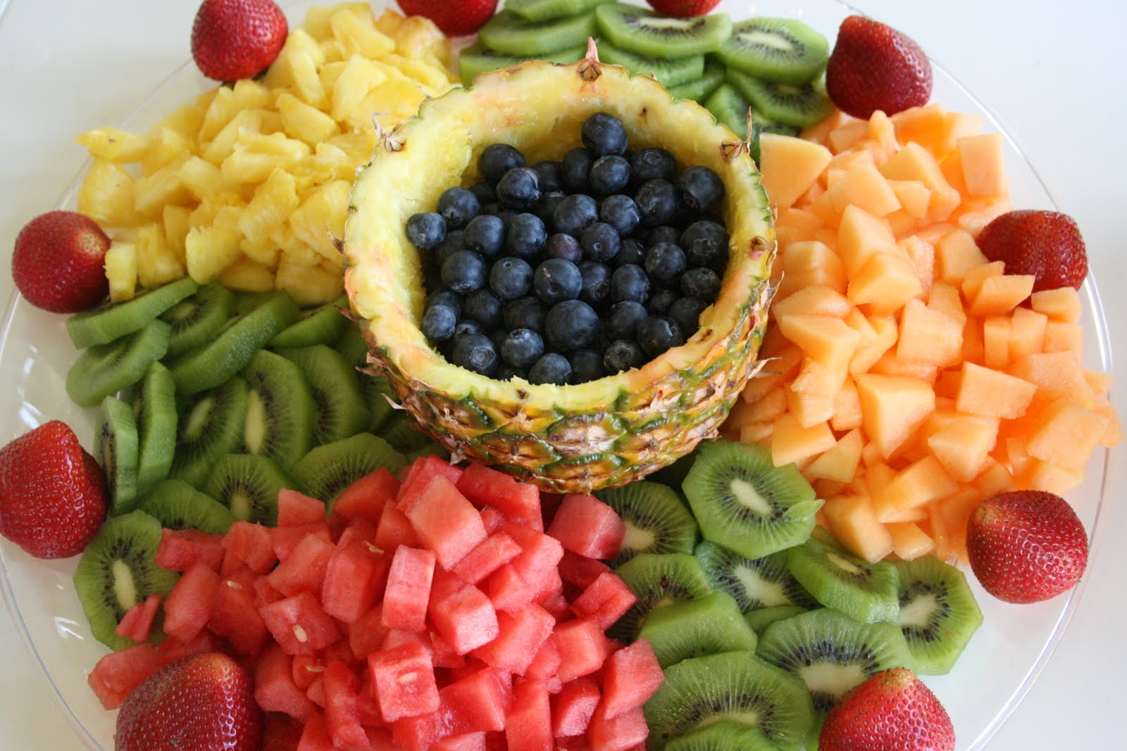 how to decorate a fruit tray