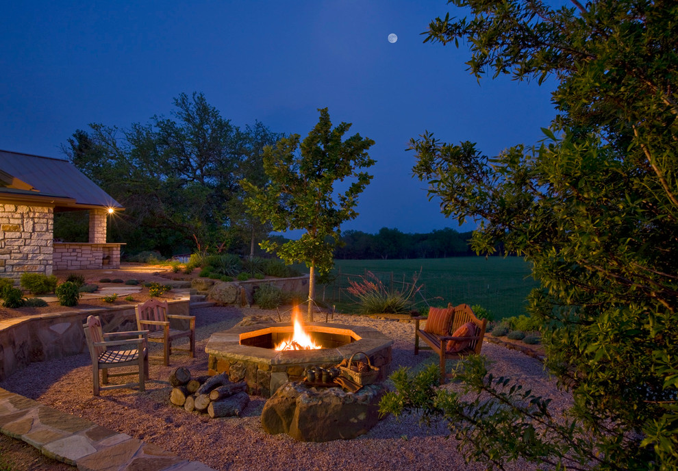 16 Fantastic Fire Pit Designs For Your Backyard