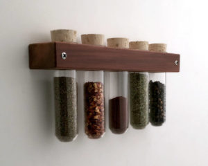 Practical Handmade Spice Rack Ideas That Will Help You Organize Your Kitchen