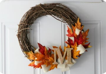 18 Great DIY Fall Wreaths to Dress Up Your Front Door - DIY Wreaths Ideas, diy fall wreath, DIY Fall Porch Decorating Ideas, diy fall, DIY Decorating Ideas