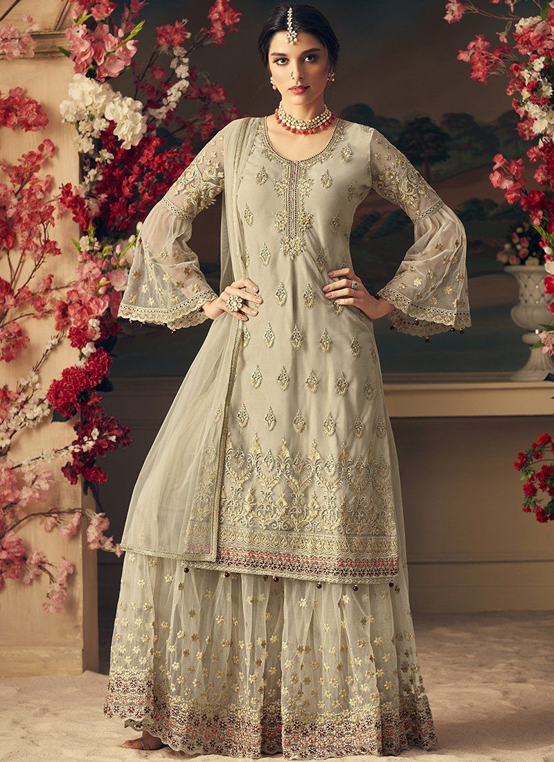 15 Mesmerizing Sharara Suits For Your Indian Wedding