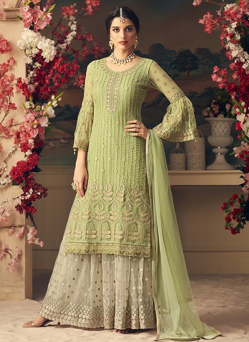 15 Mesmerizing Sharara Suits For Your Indian Wedding