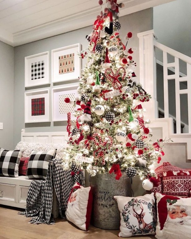 20 Stunning Christmas Tree Ideas 2019 (Part 1)