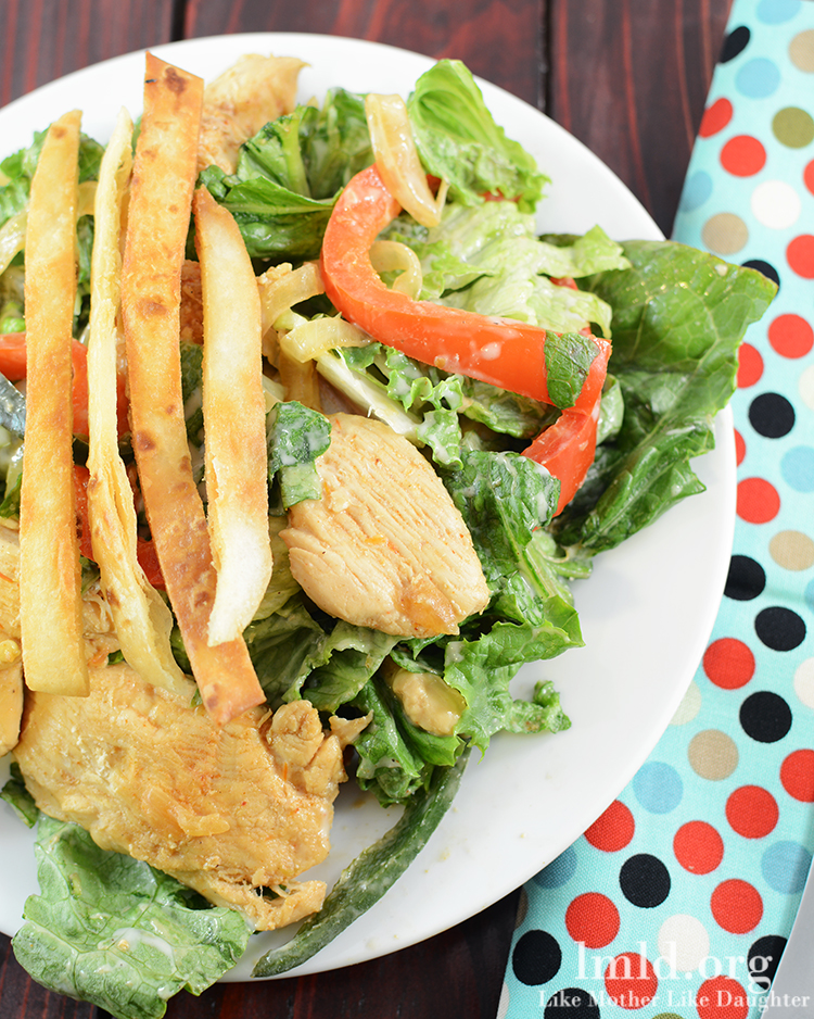 Chicken Fajita Salad | 25+ delicious salad recipes