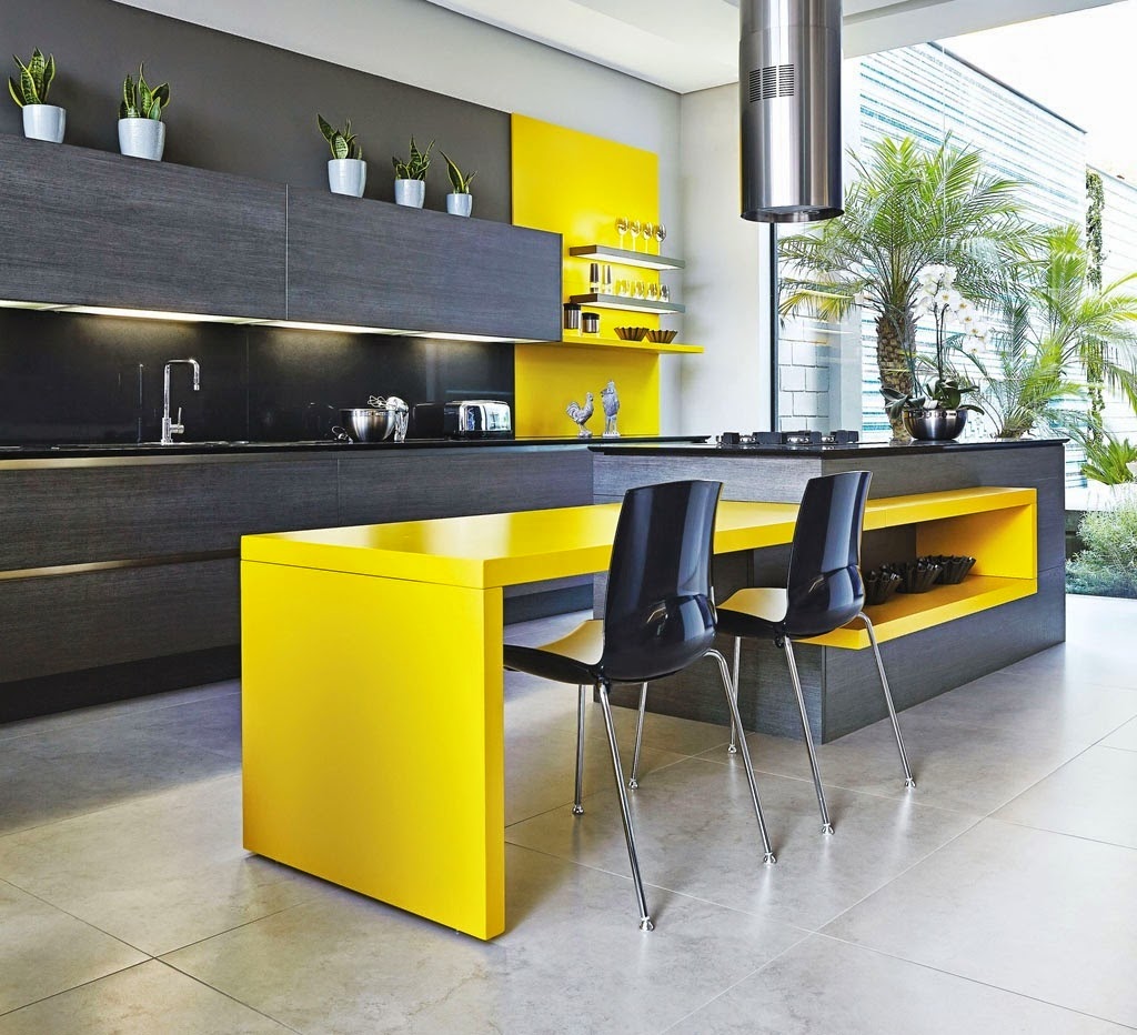 Streamlined and Fearless Kitchen Island