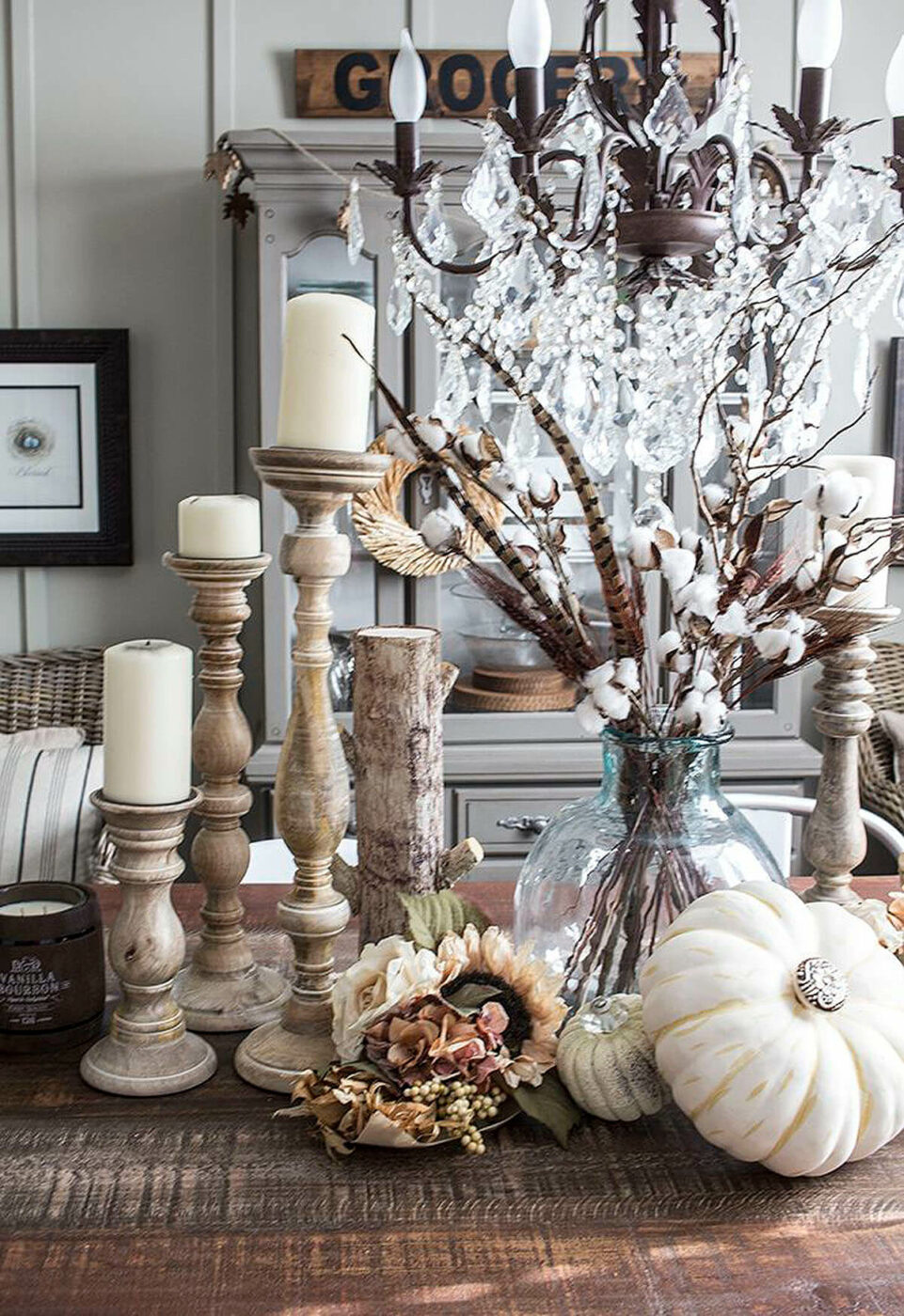 A Stunningly Sophisticated Harvest Centerpiece
