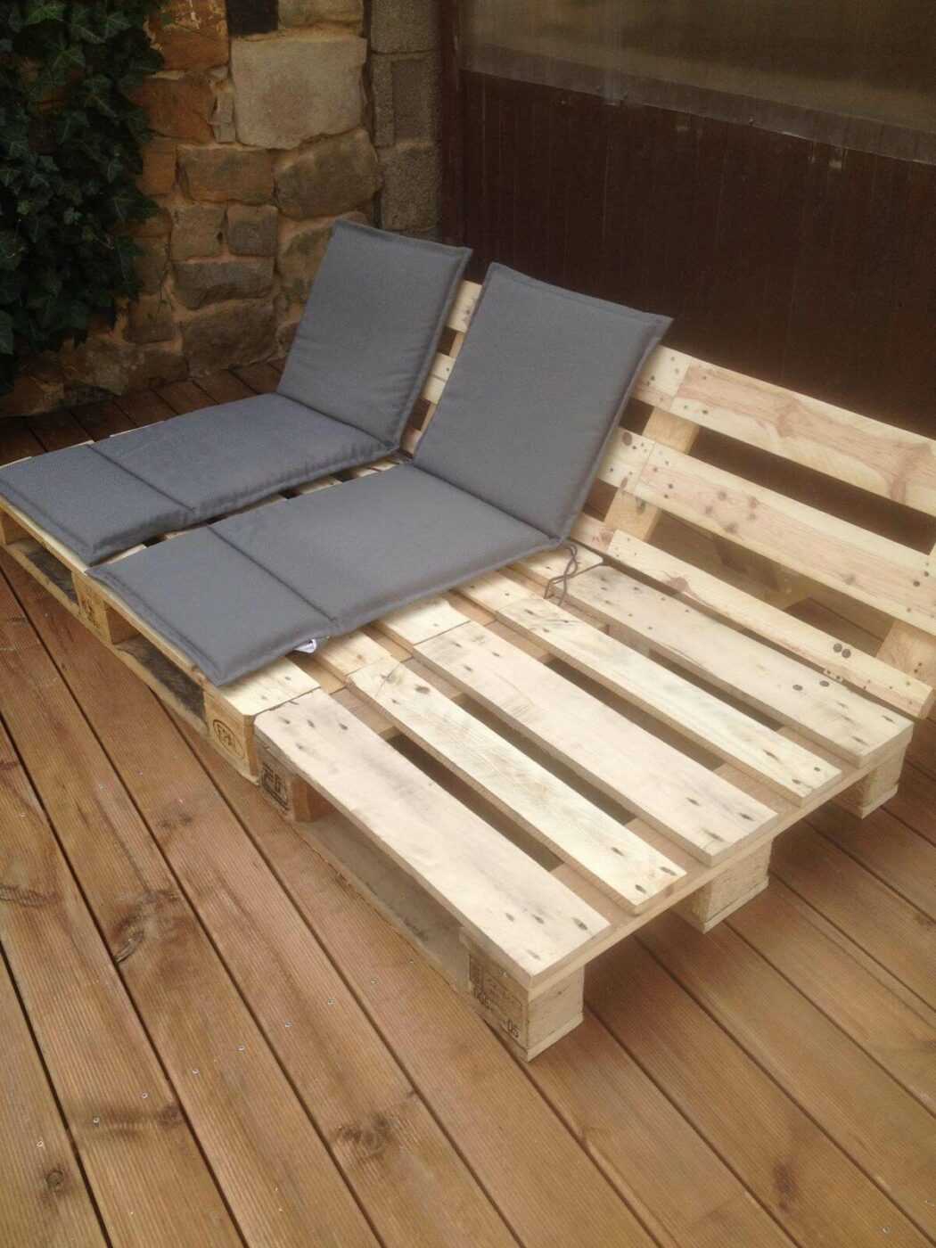Reclining Seats for Your Patio or Deck