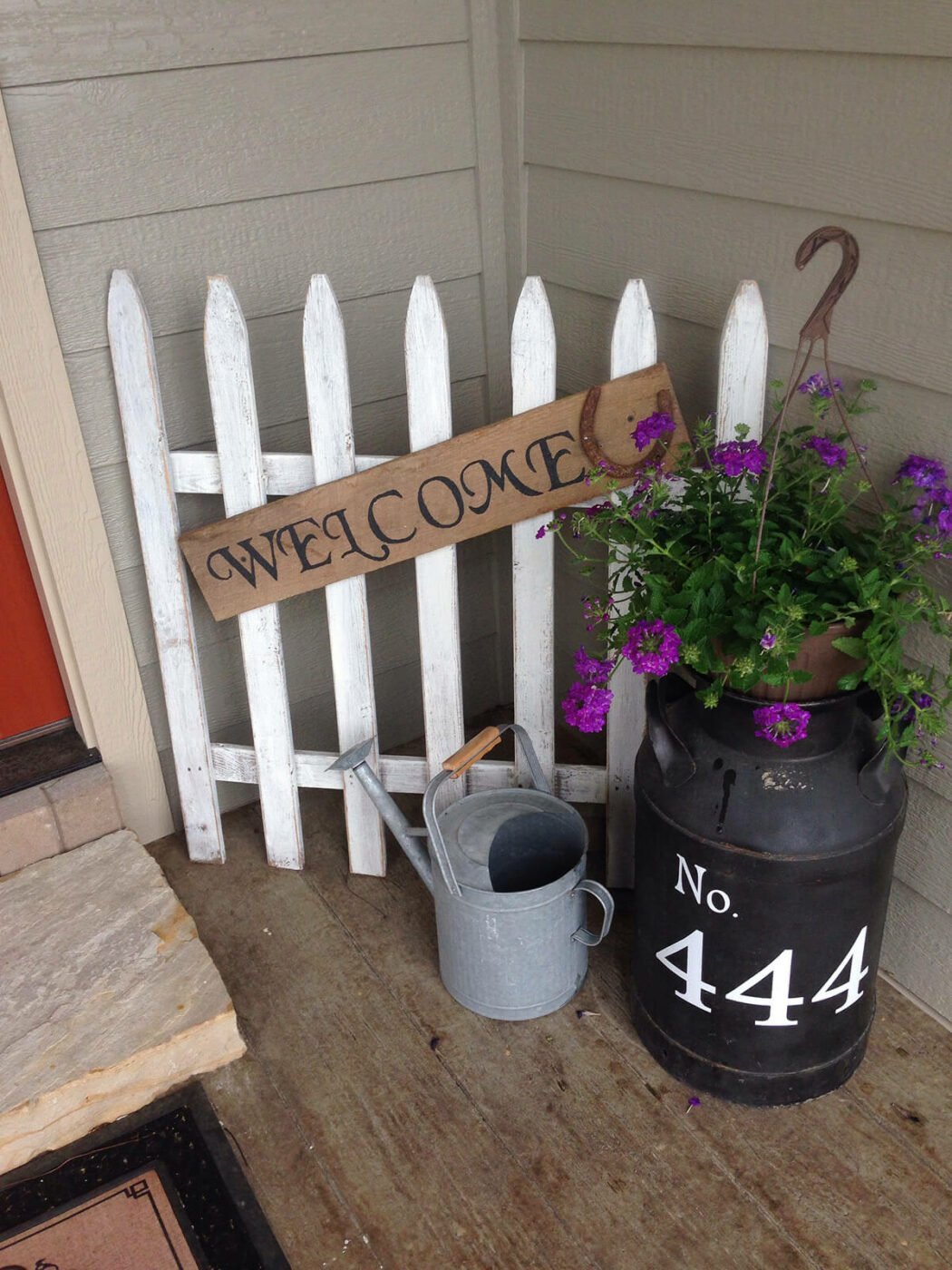 White Picket Fence Porch Sign