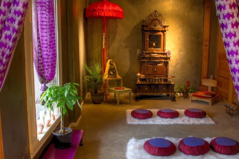 meditation zen space rooms purple interior yoga decor homebnc pops pink decorating create soothing decoration cushion buddhist inner idea relaxation
