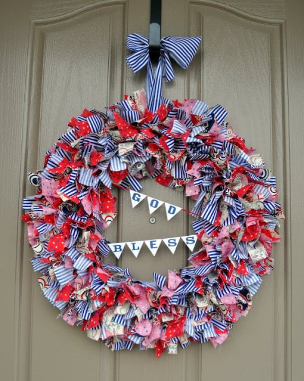 15 Amazing 4th of July Wreath Ideas (Part 2) - 4th of July Wreath Ideas, 4th of July Wreath, 4th of July diy wreath