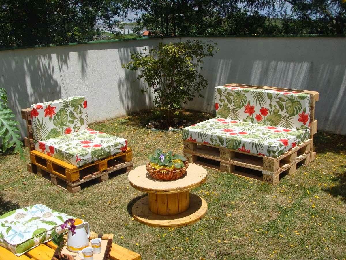 Floral Outdoor Pallet Furniture Ideas for Your Lawn