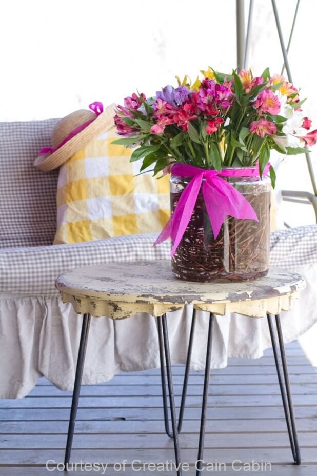Easy Grapevine and Flower Vase Display