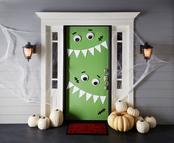 Halloween for Little Ones | Scary DIY Halloween Porch Decoration Ideas | vintage halloween porch
