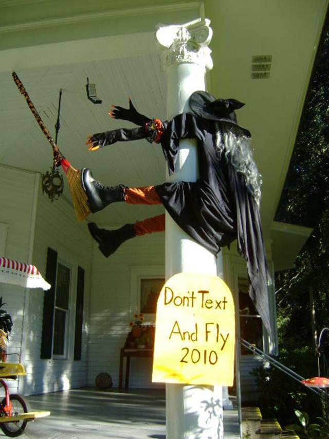 Nothing Like Humor to Attract Visitors | Scary DIY Halloween Porch Decoration Ideas | vintage halloween porch