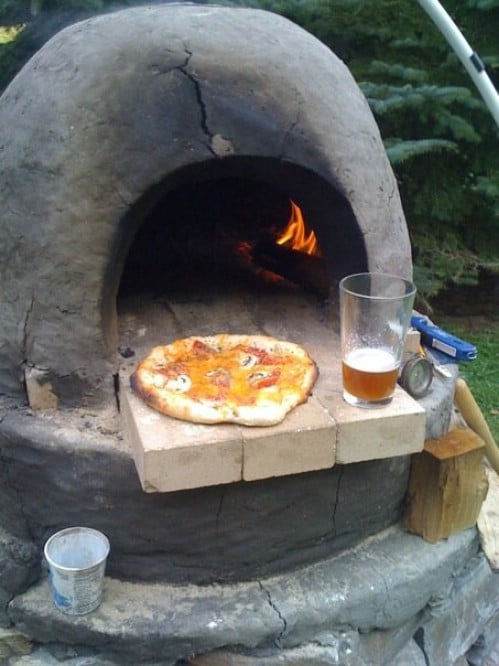 Build Your Own Backyard Pizza Oven