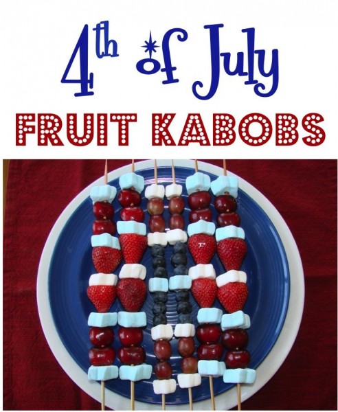 4th of July Fruit Kabobs | +25 4th of July Party Ideas